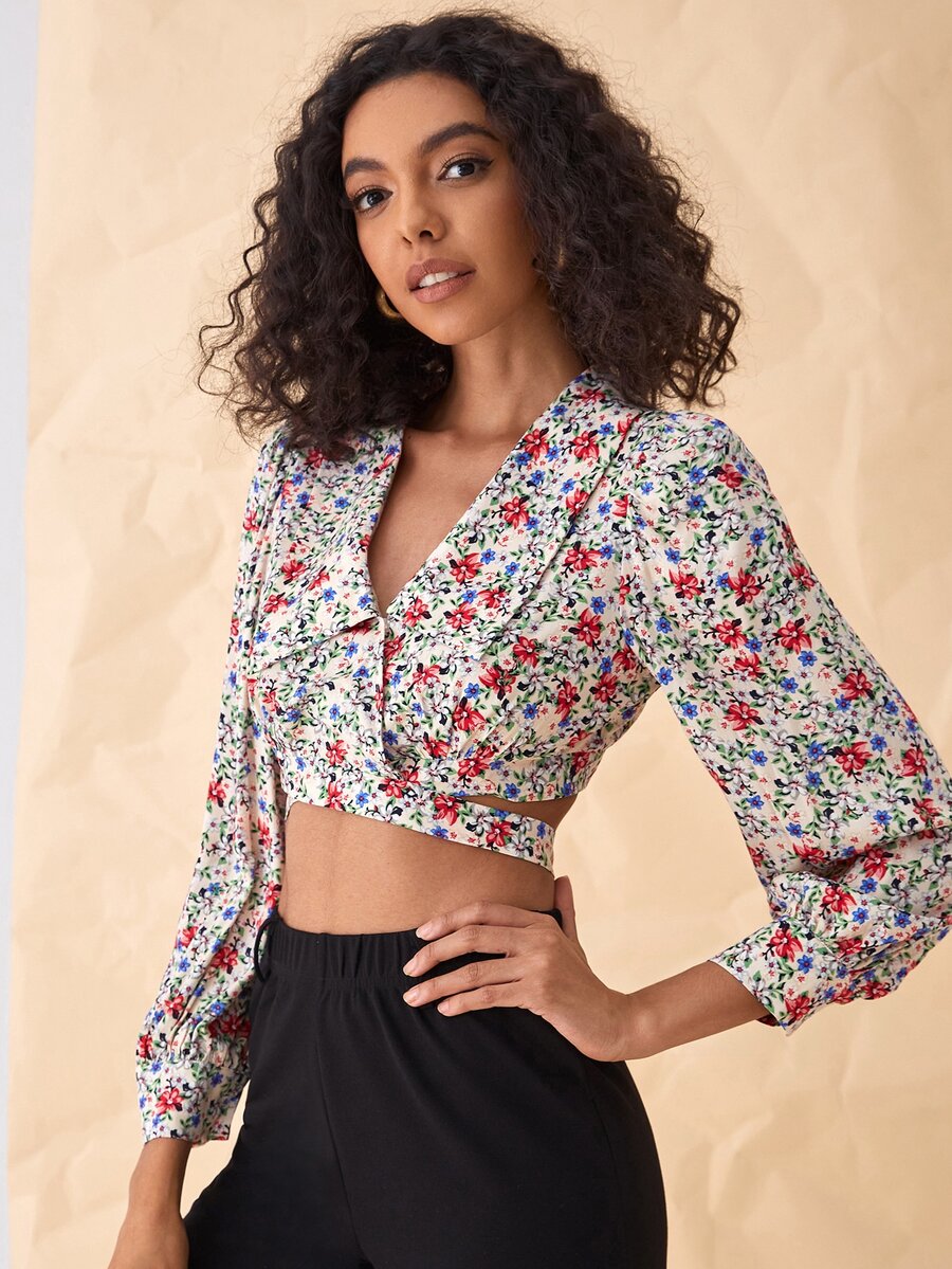 SHEIN VCAY 印花燈籠袖後綁帶短款上衣 - 彩色 - 查看 1