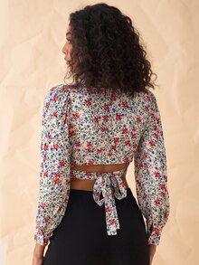 SHEIN VCAY 印花燈籠袖後綁帶短款上衣 - 彩色 - 查看 2