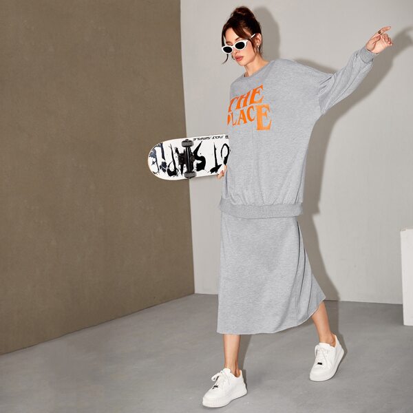 

Letter Graphic Drop Shoulder Oversized Pullover & Skirt Set, Light grey