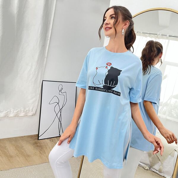 

Cat & Letter Graphic Slit Hem Longline Tee, Baby blue