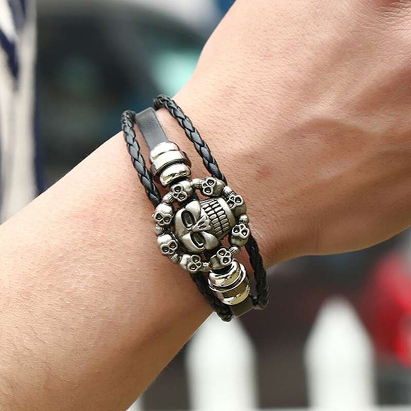 

Guys Skull Decor Bracelet, Black