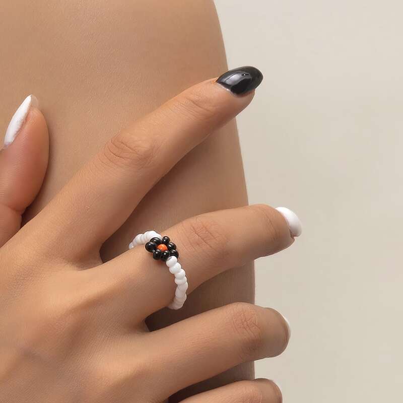 

1pc Flower Beaded Ring, Black