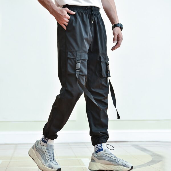 

Men Buckle Ribbon Flap Pockets Cargo Pants, Black