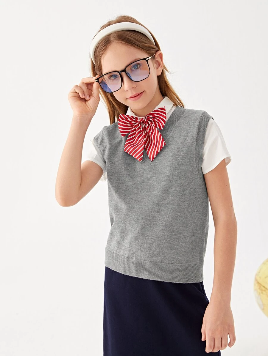 SHEIN Girls Solid V Neck School Sweater Vest Without Blouse - Light Grey - View 1