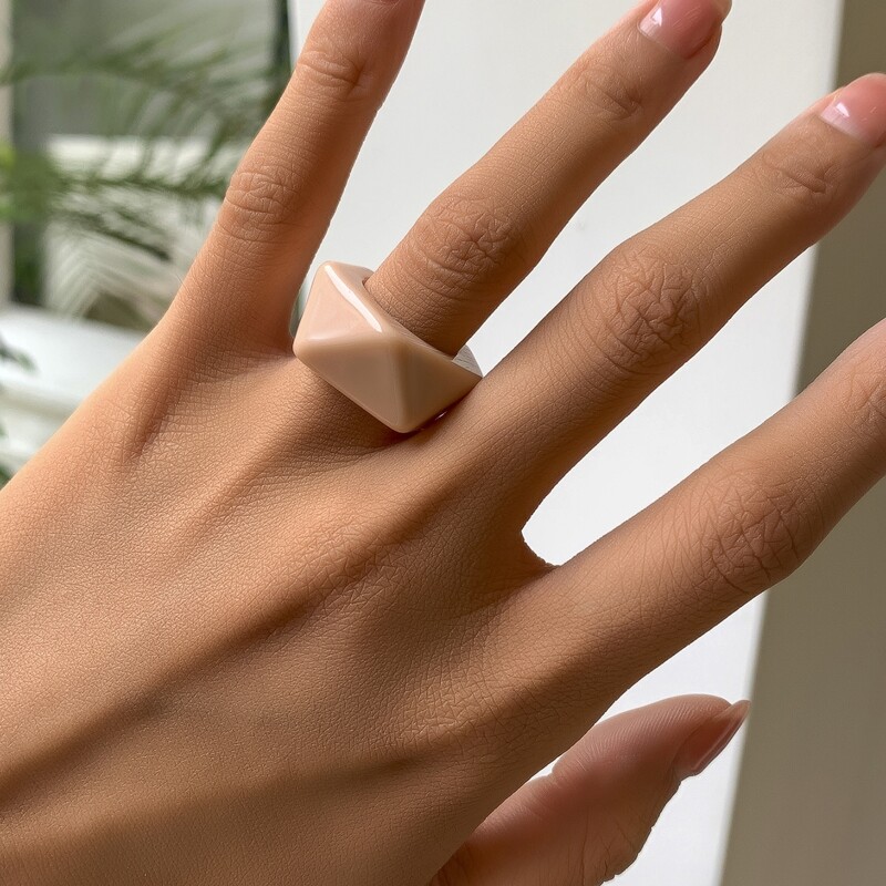 

Geo Design Ring, Pink