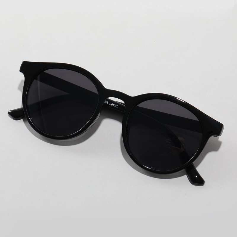 

Round Frame Sunglasses