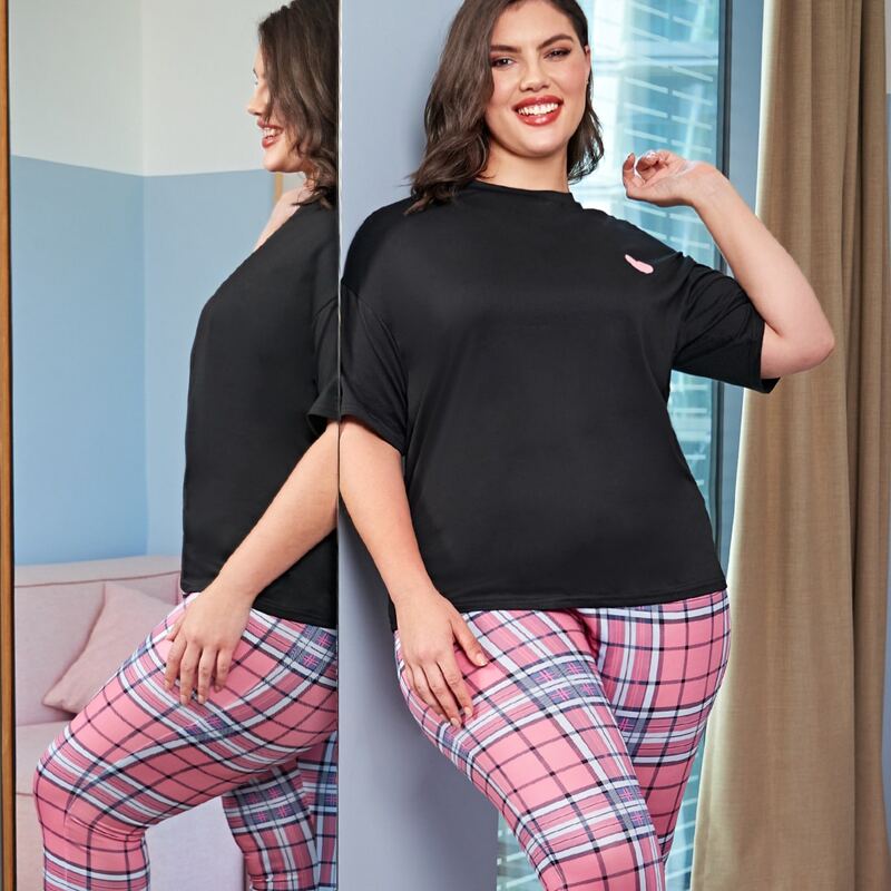 

Plus Heart Print Tee & Plaid Print Pants PJ Set, Multicolor