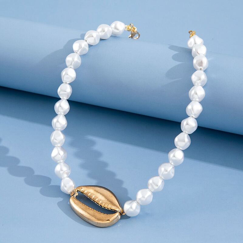 

Shell Decor Beaded Necklace, White