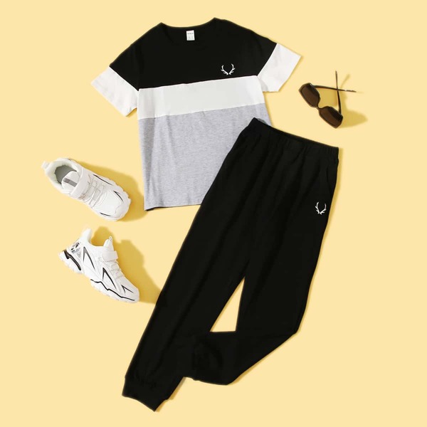 

Boys Antler Print Color-block Tee & Sweatpants Set, Black and white