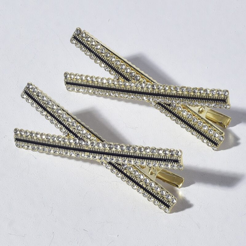 

2pcs Rhinestone Decor Hair Clip, Multicolor