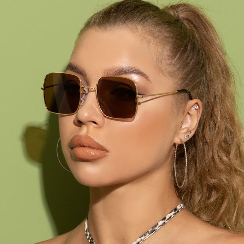 

Square Frame Sunglasses