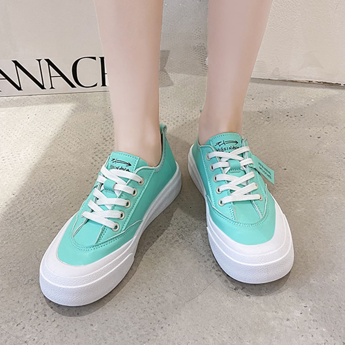 

Lace-up Front Skate shoes, Green