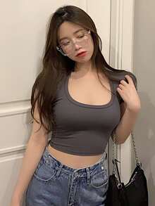 Camiseta unicolor cuello U corta delgada - Gris Oscuro - Ver 5