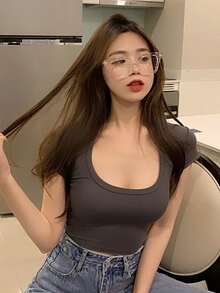 Camiseta unicolor cuello U corta delgada - Gris Oscuro - Ver 8