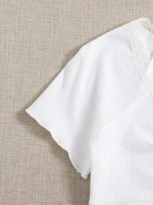 SHEIN EZwear Camiseta corta tejida de canalé de manga raglán ribete con encaje - Blanco - Ver 3