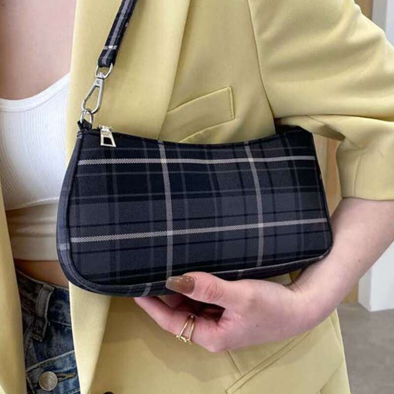 

Minimalist Shoulder Bag, Black