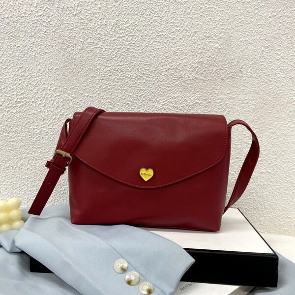 

Heart Decor Flap Crossbody Bag, Burgundy