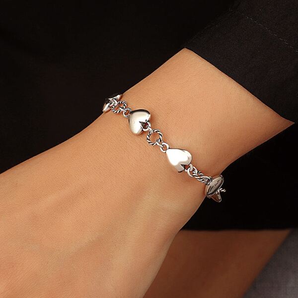 

Heart Decor Bracelet, Silver