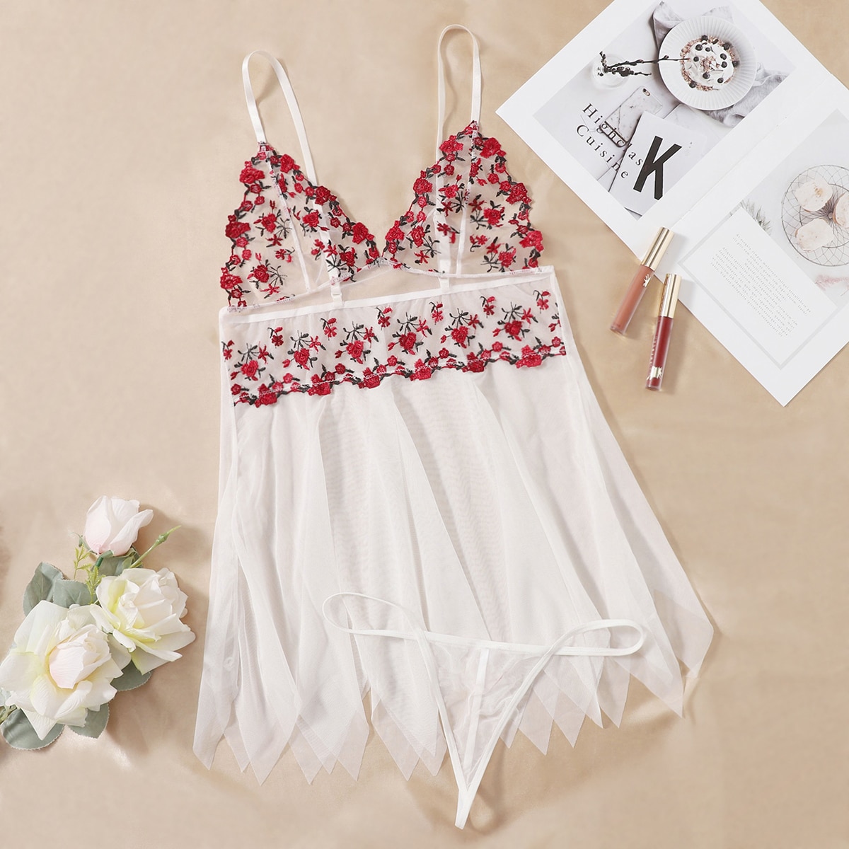 Сетчатая асимметричная комбинация & стринги