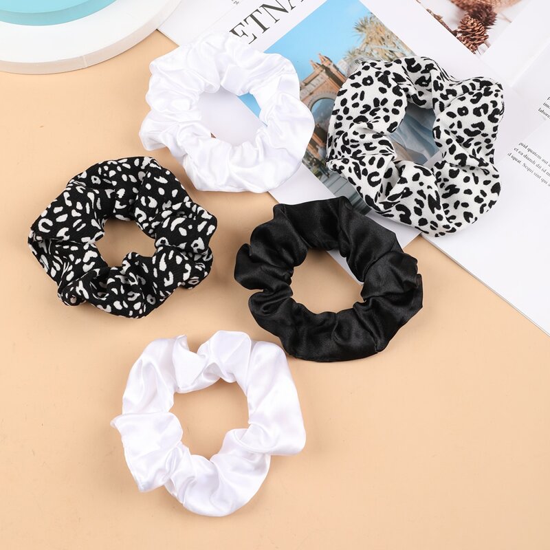 

5pcs Dalmatian Print Scrunchie, Black and white