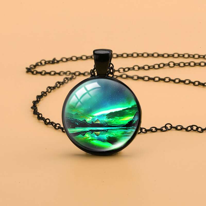 

Round Pendant Necklace, Black