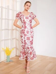 Mulvari Allover Floral Mermaid Hem Dress - Red and White - View 5