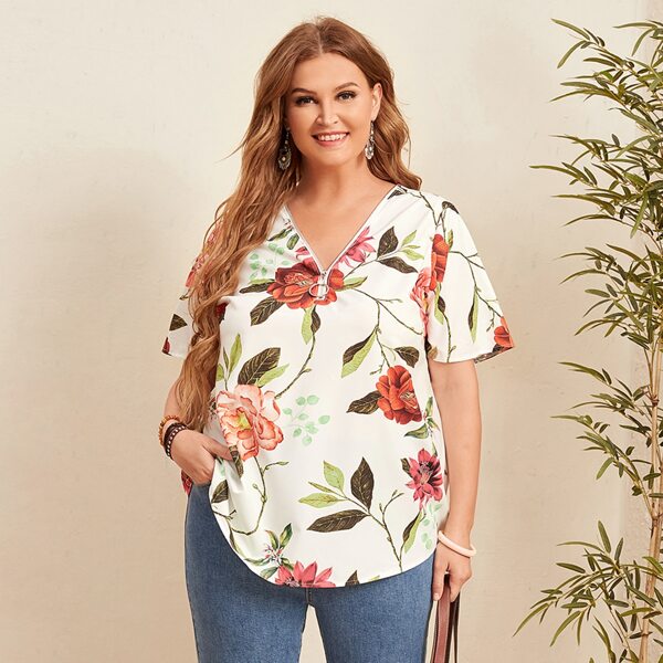 

Plus Floral Print Zip Detail Blouse, Multicolor