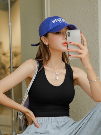 حمالة صدر سلس بياقة عميق بلون موحد