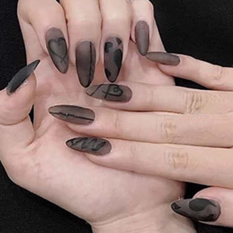 

24pcs Heart Pattern Fake Nail, Multicolor