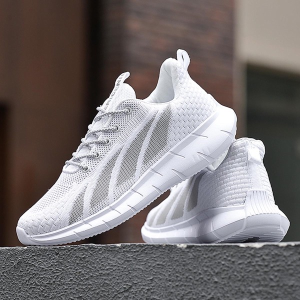 

Men Knit Detail Graphic Lace-up Front Running Shoes, White