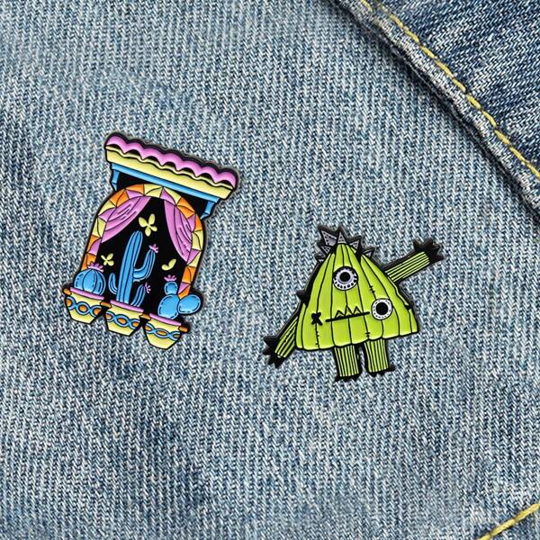 

2pcs Cartoon Cactus Brooch, Multicolor