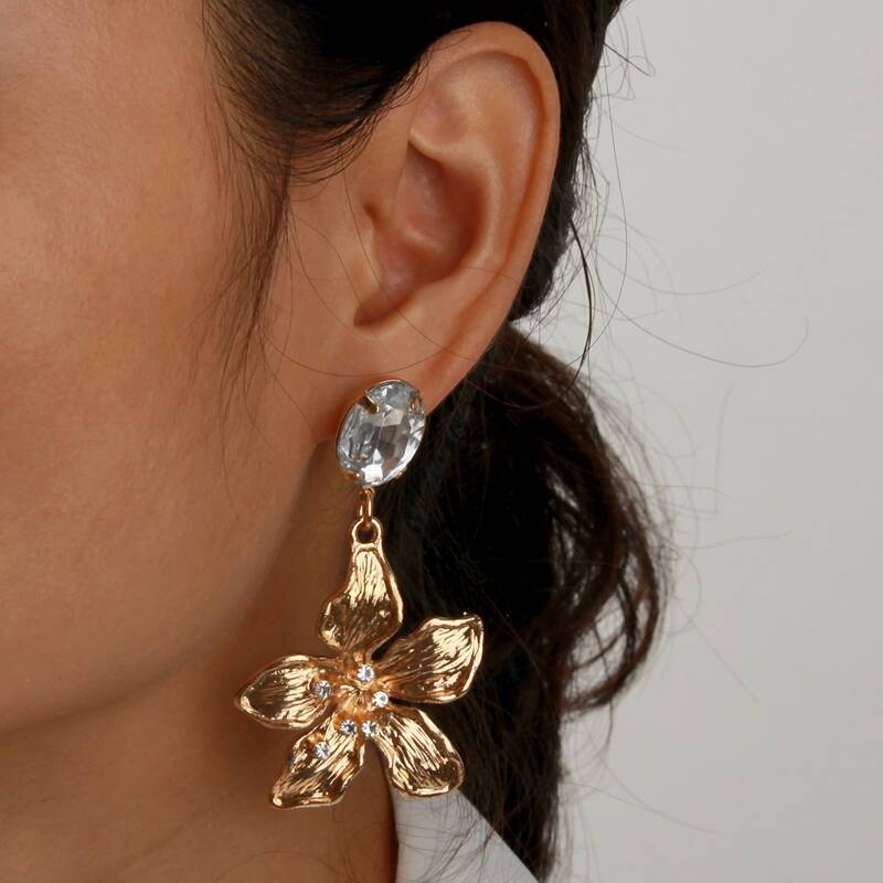 

Flower Drop Earrings, Gold