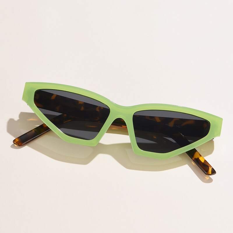 

Cat Eye Frame Sunglasses