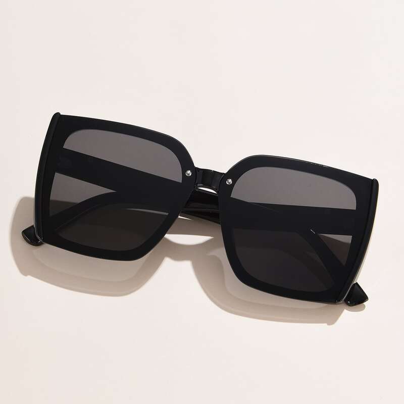 

Square Frame Sunglasses