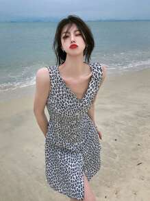 Ditsy Floral Button Through Tie Back Dress