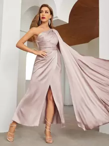 SHEIN Belle 單肩斗篷袖圍裹下擺素色伴娘洋裝