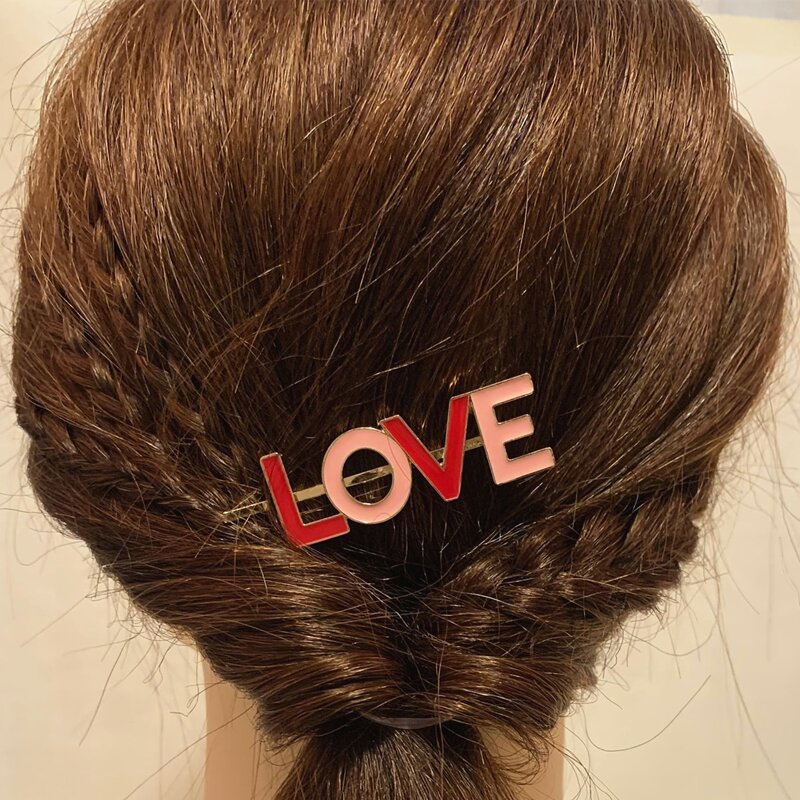 

Letter Design Hair Clip, Gold