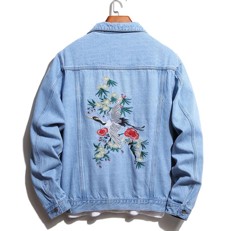 

Guys Floral & Crane Embroidery Flap Pocket Denim Jacket, Light wash