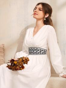 Mulvari Vestido con bordado de cintura fruncido de manga farol - Blanco - Ver 4