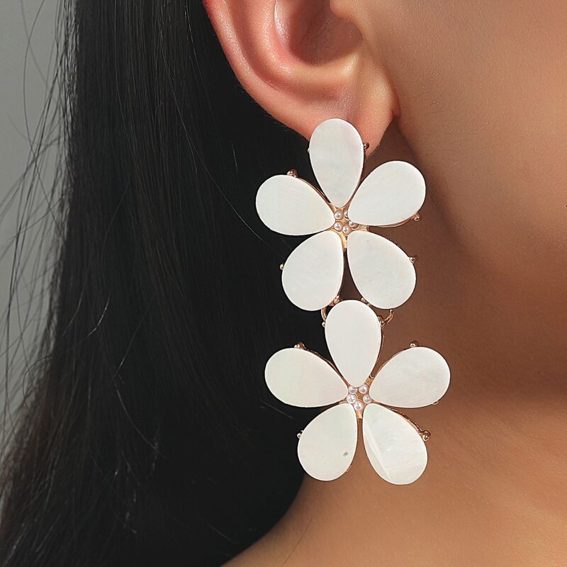 

Flower Drop Earrings, White
