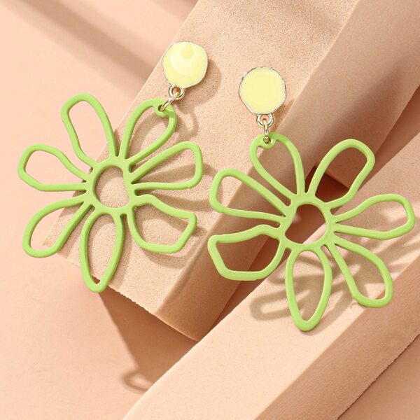 

Hollow Out Flower Design Drop Earrings, Green