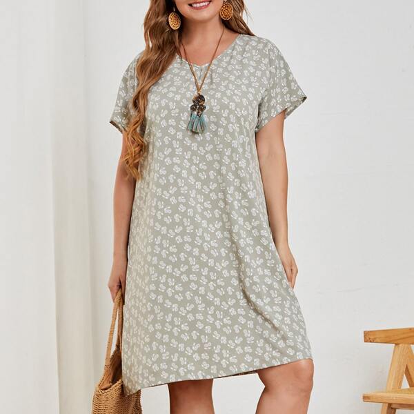 

Plus Batwing Sleeve Ditsy Floral Dress, Grey