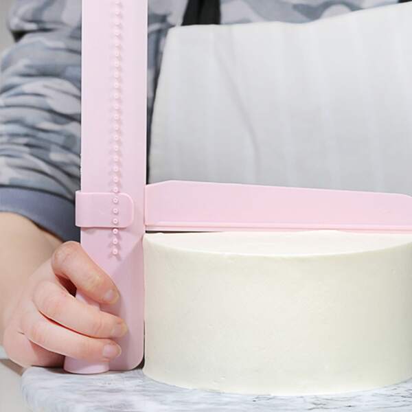

1pc Cake Cream Smoother, Pink