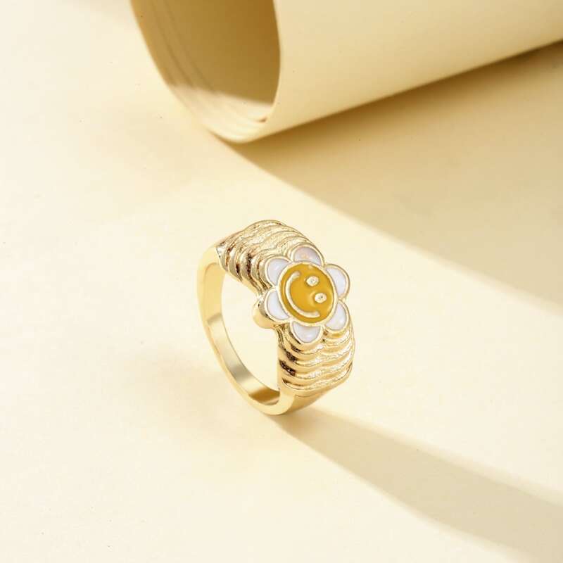 

Floral Decor Ring, Yellow