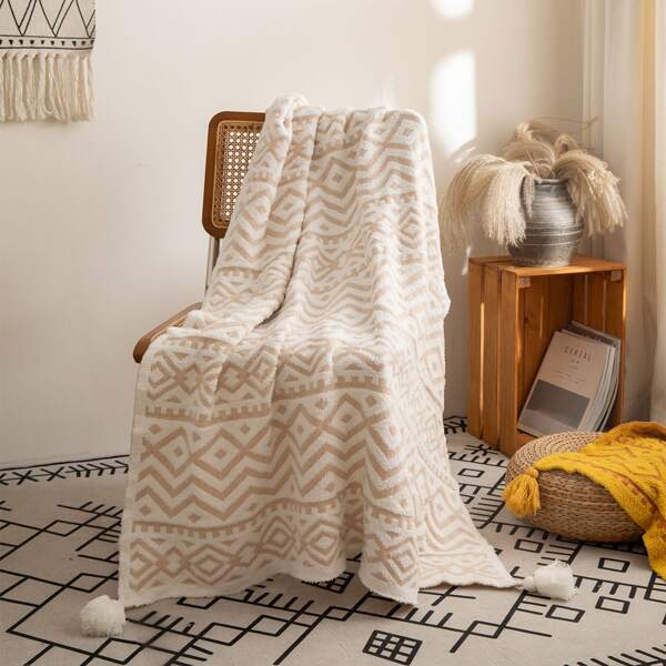 

Geometric Pattern Plush Throw, Multicolor