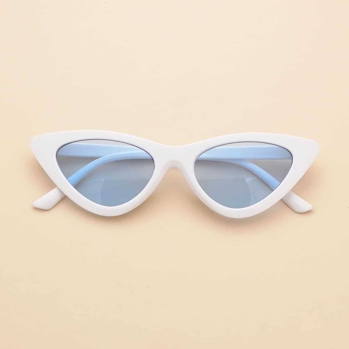 

1pair Cat Eye Frame Sunglasses & 1pc Glasses Chain, White
