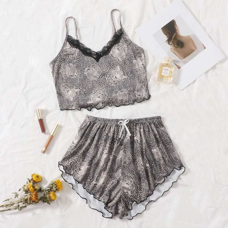 

Leopard Contrast Lace Lettuce Trim Cami Top & Shorts PJ Set, Multicolor
