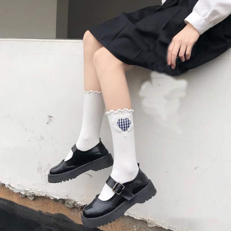 

Heart Over The Calf Socks, White