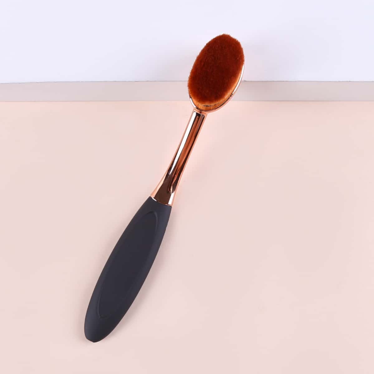 

1pc Foundation Brush, Black