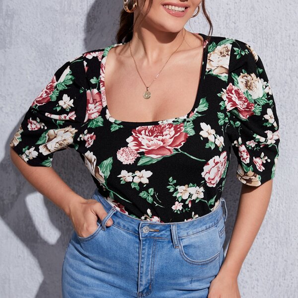 

Plus Floral Print Square Neck Tee, Multicolor